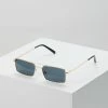 Only & Sons ONSSUNGLASSES BOX UNISEX - Sonnenbrille - Shiny Gold-coloured/black