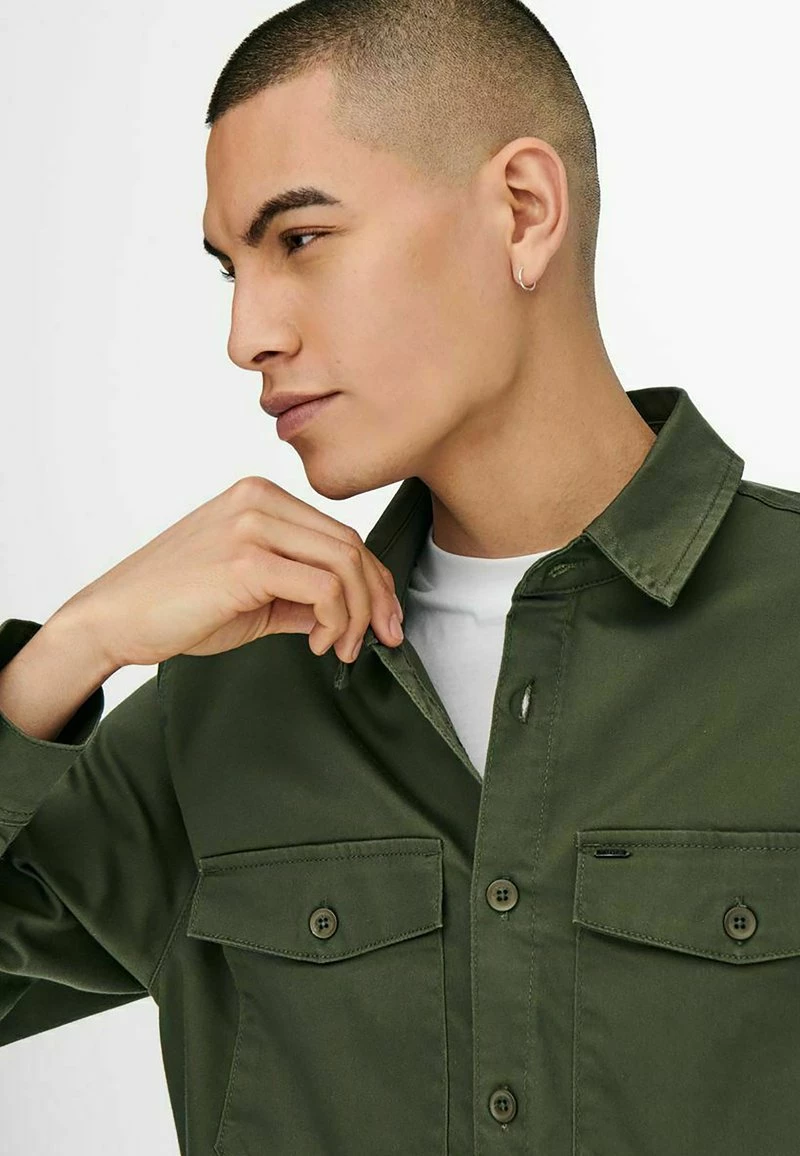Only & Sons Herren EINFARBIGES CARGO- - Hemd - Olive Night 5 Only & Sons Herren EINFARBIGES CARGO- - Hemd - Olive Night – Bild 5