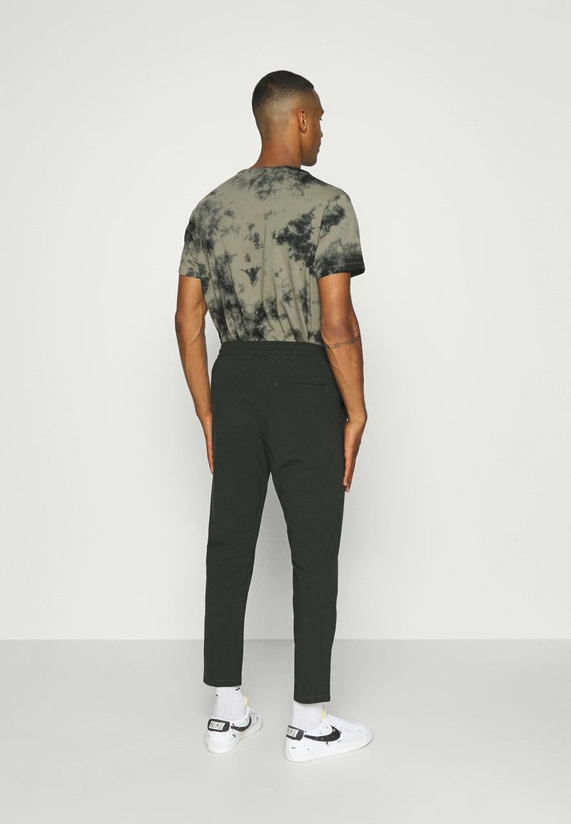 Only & Sons ONSLINUS CROPPED SPORTY - Stoffhose - Peat | Herren 3 Only & Sons ONSLINUS CROPPED SPORTY - Stoffhose - Peat | Herren – Bild 3