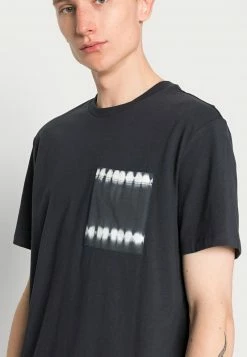 Only & Sons Herren DYEPOCKET TEE - T-Shirt Print - Dark Navy -Only & Sons Geschäft 25dae01f8a334261913d0eb43dfc9bf8