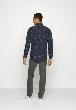 Only & Sons Herren ONSALBERT DITSY - Hemd - Dark Navy 7 Only & Sons Herren ONSALBERT DITSY - Hemd - Dark Navy -Only & Sons Geschäft 3dbd9187f8d643859d71c91f09438d4d