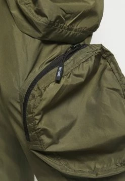 Only & Sons Herren ONSBENTON LIFE POCKET - Jogginghose - Olive Night -Only & Sons Geschäft 49e8ce0246134d019ffcf51e2ccf3484