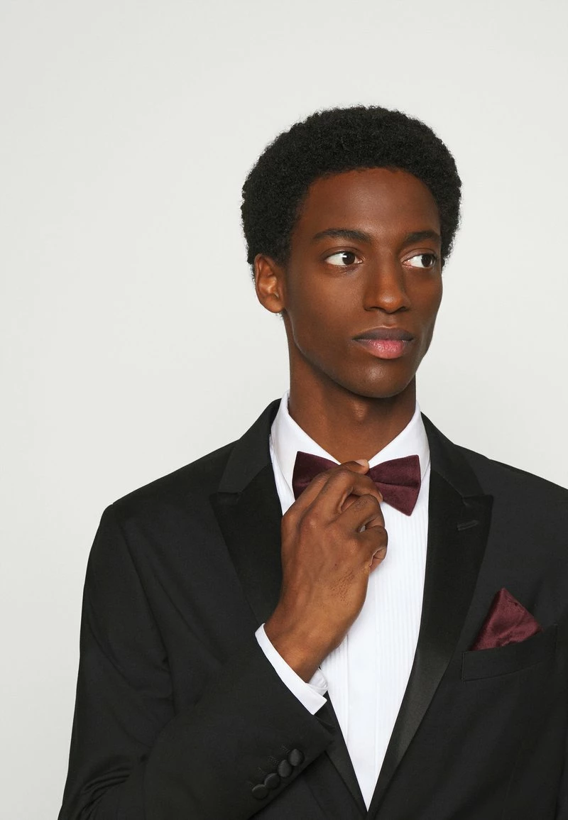 Only & Sons ONSTBOX THEO BOW TIE HANKERCHIEF SET - Einstecktuch - Winetasting | Herren 2 Only & Sons ONSTBOX THEO BOW TIE HANKERCHIEF SET - Einstecktuch - Winetasting | Herren – Bild 2