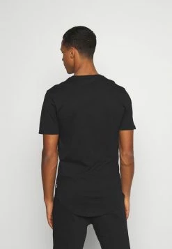 Only & Sons Herren ONSNEIL LONGY SHORTS AND TEE SET - Shorts - Black 15 Only & Sons Herren ONSNEIL LONGY SHORTS AND TEE SET - Shorts - Black -Only & Sons Geschäft 4f6a3b7fdb4c47bc8640e9f57f93fa1d