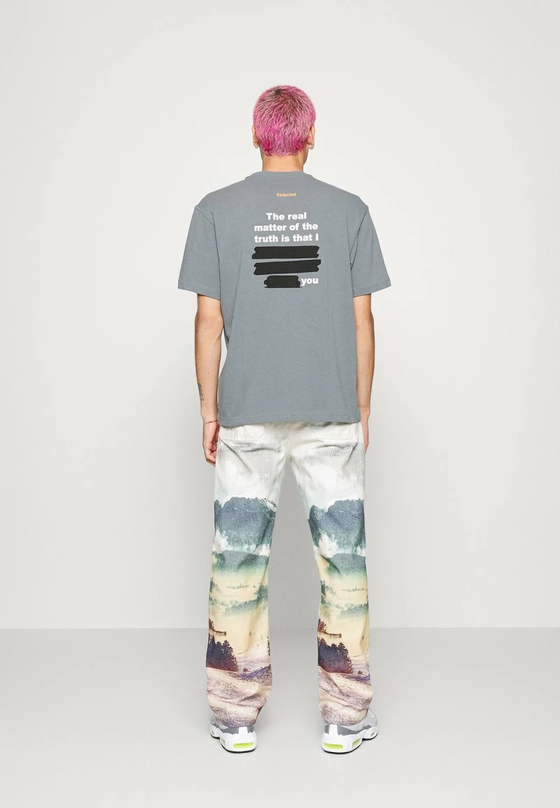 Only & Sons Herren ONSOSRIS LIFE REDACT TEE - T-Shirt Print - Stormy Weather 1 Only & Sons Herren ONSOSRIS LIFE REDACT TEE - T-Shirt Print - Stormy Weather