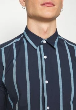 Only & Sons Herren ONSTRAVIS LIFE STRIPED - Hemd - Dark Navy 11 Only & Sons Herren ONSTRAVIS LIFE STRIPED - Hemd - Dark Navy -Only & Sons Geschäft 993c9694dfbc4d3a9c8ff5635d965f7b
