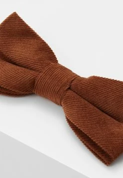 Only & Sons Herren ONSTBOX THEO BOW TIE HANKERCHIEF SET - Einstecktuch - Cognac -Only & Sons Geschäft b6a4f6f0e49c4bba8646f9d07078b197