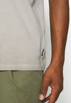 Only & Sons Herren ONSMILLENIUM LIFE WASHED - T-Shirt Basic - Pelican -Only & Sons Geschäft b736dbf7dcde4d6580e9d75f6144ba6d