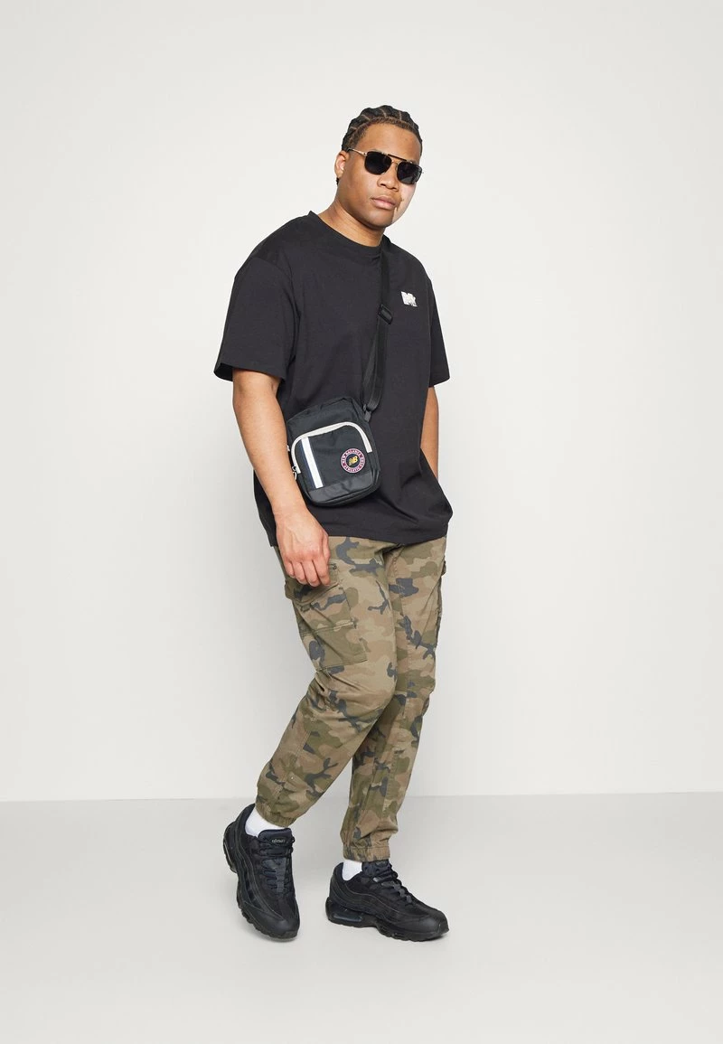 Only & Sons Herren ONSMTV TEE - T-Shirt Print - Black 2 Only & Sons Herren ONSMTV TEE - T-Shirt Print - Black – Bild 2