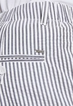 Only & Sons Herren ONSLEO LIFE CROP SEERSUCKER - Stoffhose - Dark Navy -Only & Sons Geschäft cf5c1d3fccd14f96acc9a0c7f609f9da