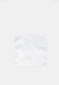 Only & Sons Herren ONSTBOX THEO BOW TIE HANKERCHIEF SET - Einstecktuch - Black/white 12 Only & Sons Herren ONSTBOX THEO BOW TIE HANKERCHIEF SET - Einstecktuch - Black/white -Only & Sons Geschäft dc1c314ecf12491499fc62a0962054b9