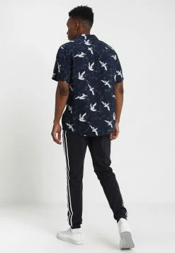 Only & Sons Herren ONSBIRD RESORT - Hemd - Dark Saphire -Only & Sons Geschäft de007cdb9a2d4f62a3c1e6c46792fade