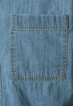 Only & Sons Herren ONSARDO - Hemd - Light Blue Denim 9 Only & Sons Herren ONSARDO - Hemd - Light Blue Denim -Only & Sons Geschäft e30970221f2645c086359f4f6ab6893f