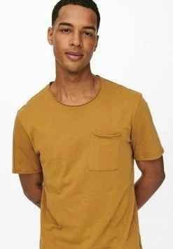 Only & Sons Herren ONSROY - T-Shirt Basic - Chipmunk 9 Only & Sons Herren ONSROY - T-Shirt Basic - Chipmunk -Only & Sons Geschäft e87cdf745f0e4da68420ebc5dd6fd591
