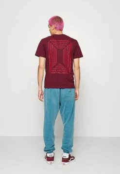 Only & Sons Herren ONSOTTO LIFE TEE - T-Shirt Print - Windsor Wine 8 Only & Sons Herren ONSOTTO LIFE TEE - T-Shirt Print - Windsor Wine -Only & Sons Geschäft ea6c2de28855410e97632fbe715bbedc
